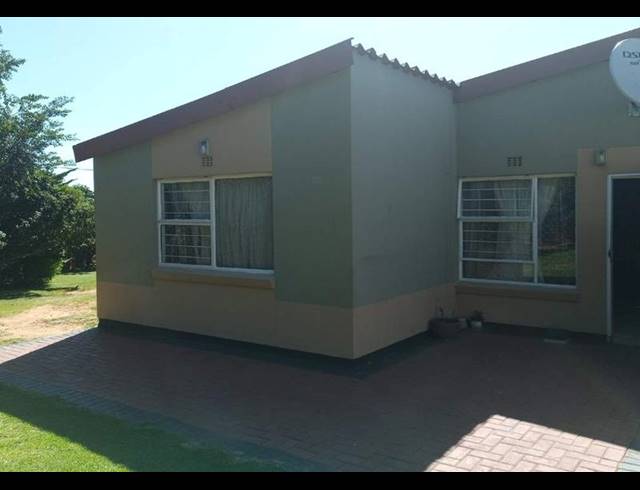 3 BEDROOM TOWNHOUSE FOR SALE IN RIDGEWAY